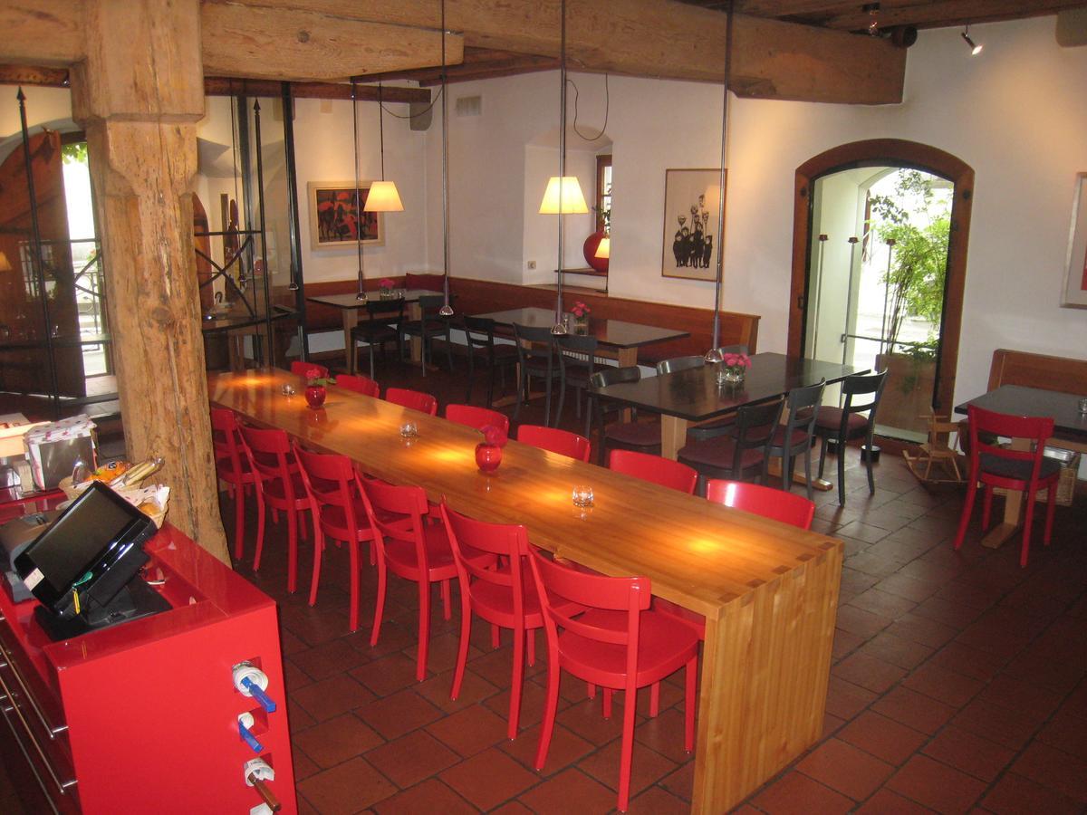 מלון ויינפלדן Gasthaus Zum Trauben מראה חיצוני תמונה