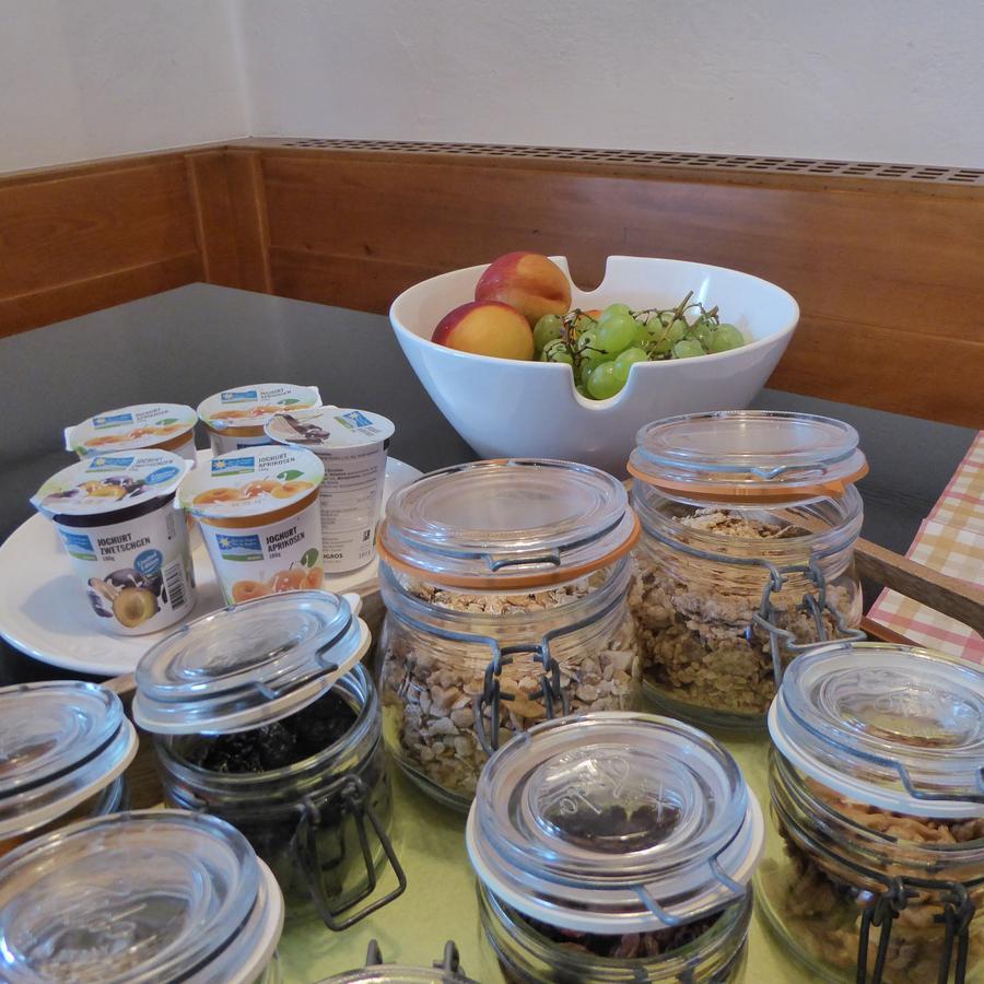 מלון ויינפלדן Gasthaus Zum Trauben מראה חיצוני תמונה