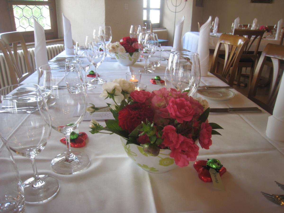 מלון ויינפלדן Gasthaus Zum Trauben מראה חיצוני תמונה